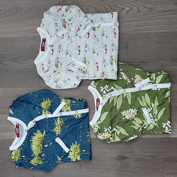 Bundle of Snap Footed Rompers - Picture 6 of 6